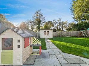 Photo 19- click for photo gallery